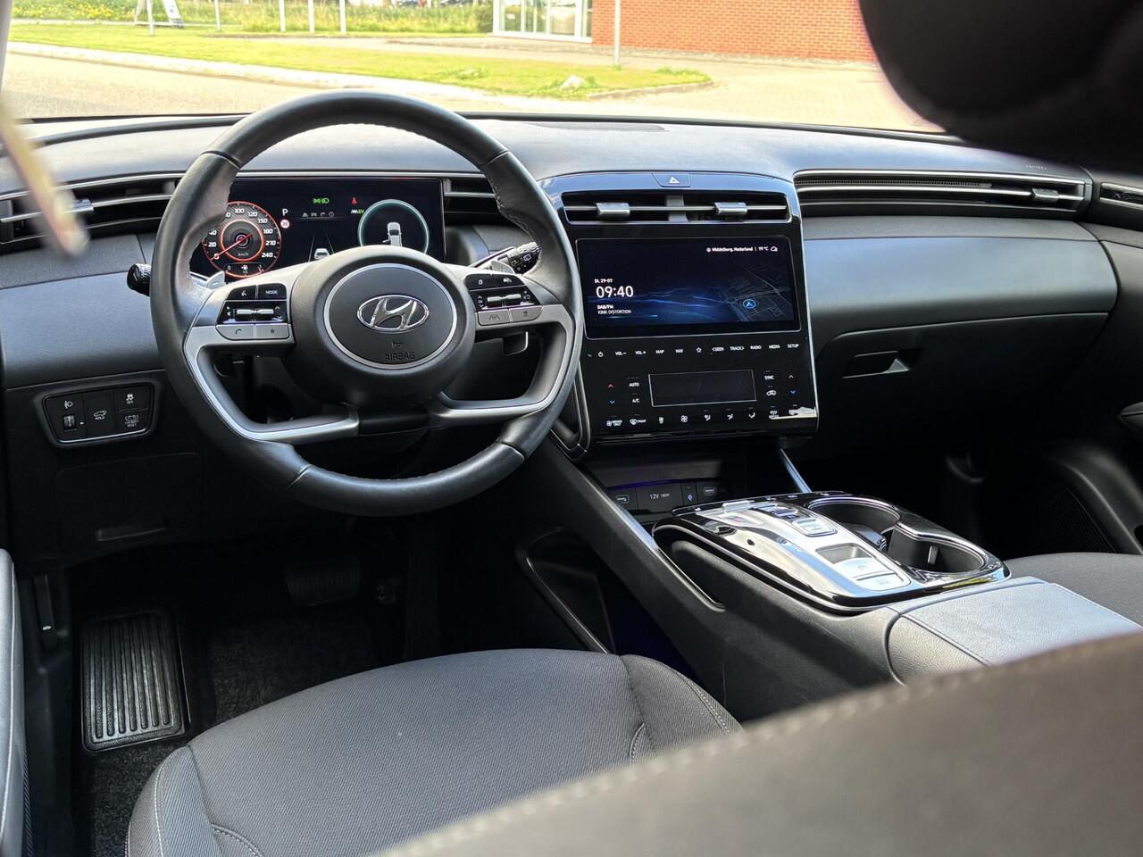 Hyundai TUCSON 1.6 T-GDI HEV Comfort Smart NL-Auto, 1650kg Trekgewicht! | Navigatie | Camera | Apple Carplay/Android Auto | Stuur- + Stoelverwarming | Elek. Achterklep | Rijklaarprijs!