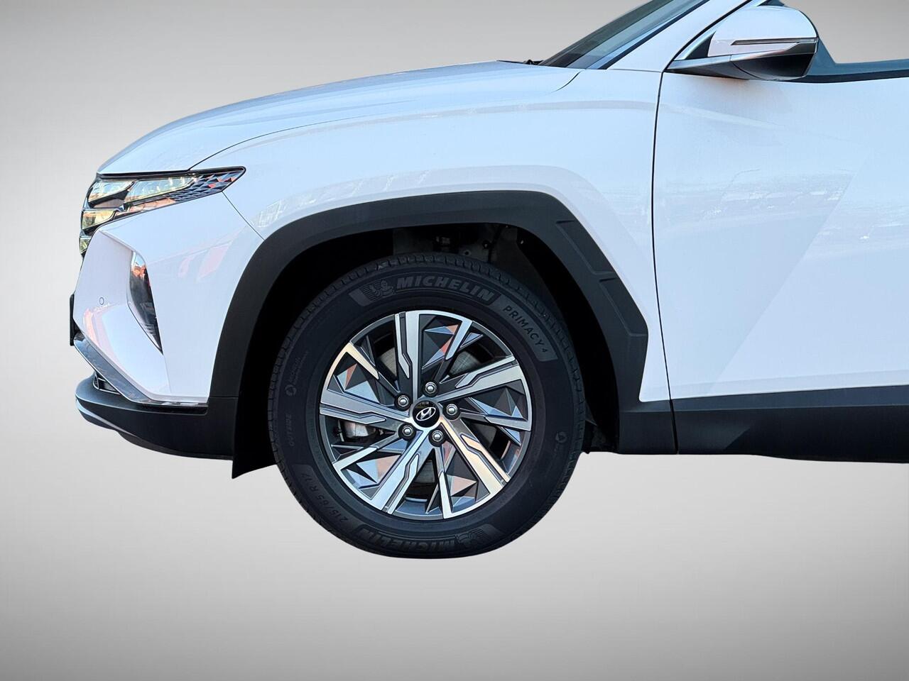 Hyundai TUCSON 1.6 T-GDI HEV Comfort Smart NL-Auto, 1650kg Trekgewicht! | Navigatie | Camera | Apple Carplay/Android Auto | Stuur- + Stoelverwarming | Elek. Achterklep | Rijklaarprijs!