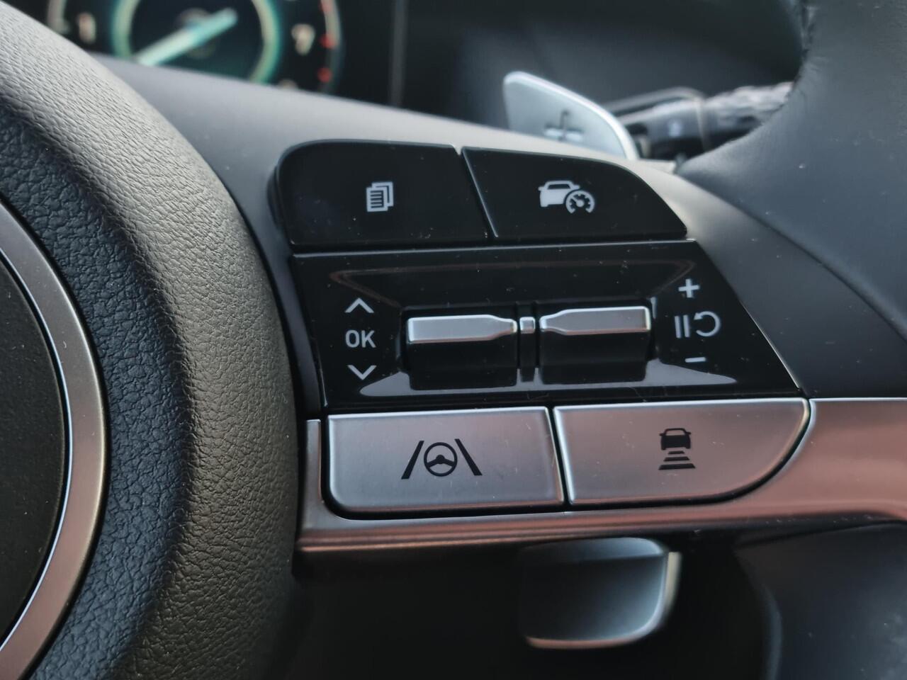 Hyundai TUCSON 1.6 T-GDI PHEV Comfort Smart 4WD / Trekhaak 1350 KG Trekgewicht / Navigatie / Cruise Control Adaptief / Stoel en Stuurwiel Verwarming Voorzijde /