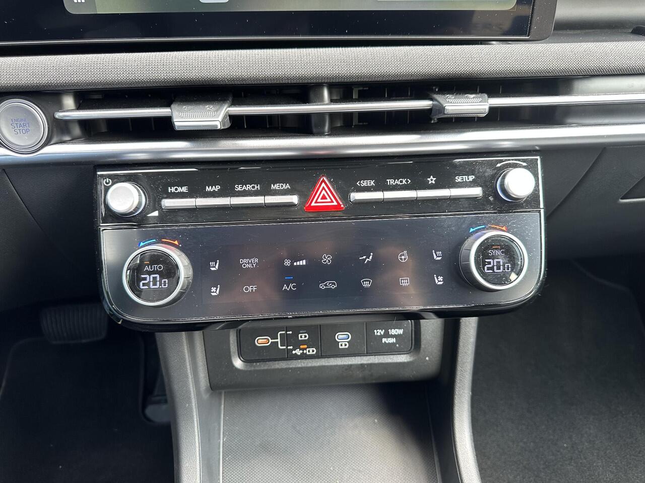 Hyundai TUCSON 1.6 T-GDI PHEV Premium 4WD / Lederen Bekleding / Memory Stoelen / 360 Camera / Stoelverwarming & Verkoeling / Apple Carplay & Android Auto / trekhaak