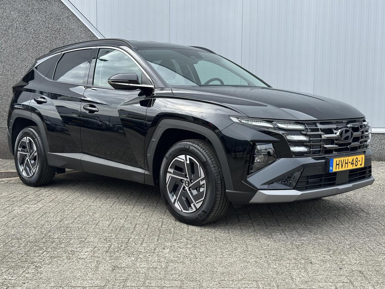 Hyundai TUCSON 1.6 T-GDI HEV Comfort Smart / Stuur + Stoelverwarming / Adaptieve cruise control / Apple Carplay + Android Auto / Climate Control /