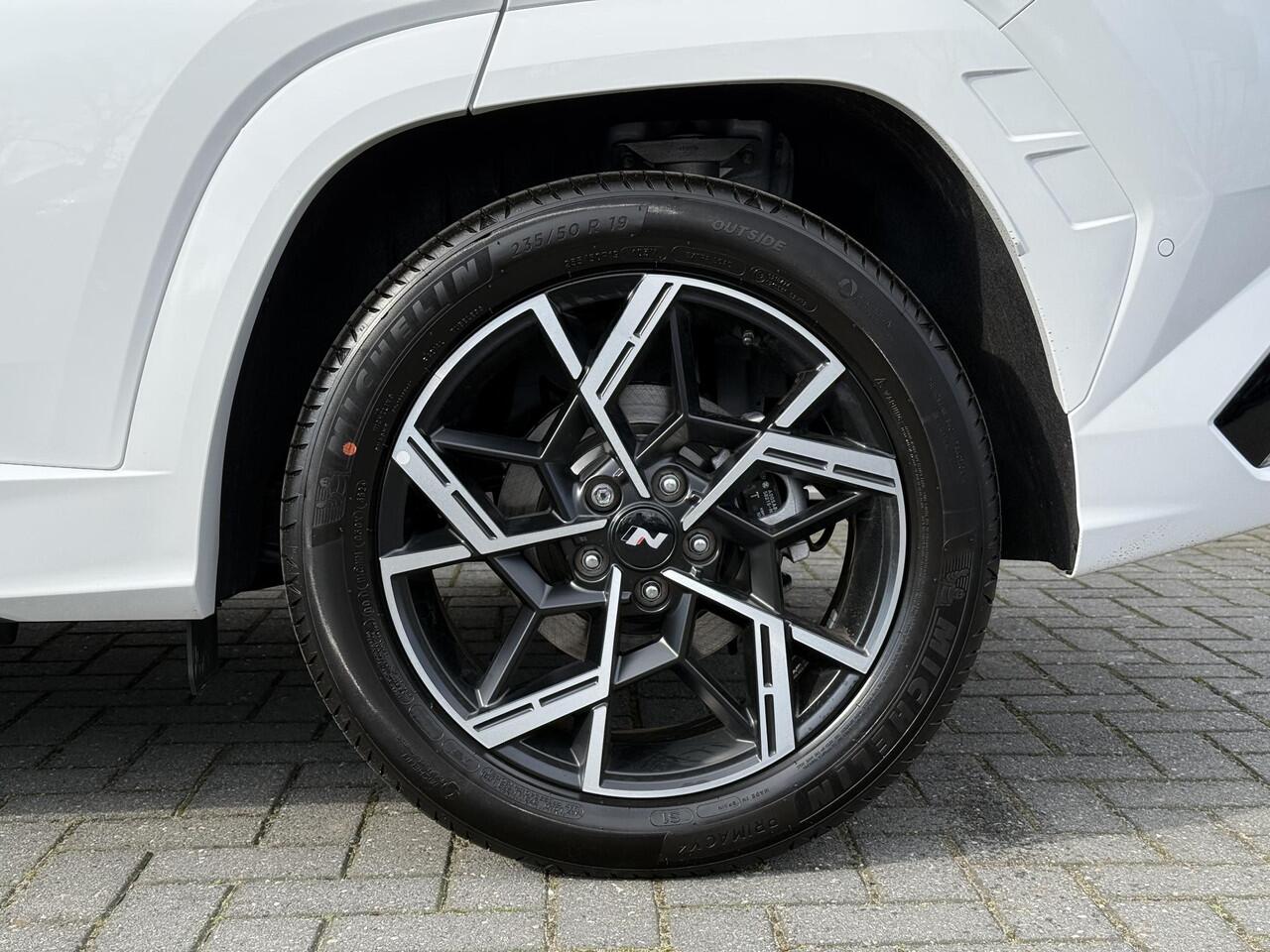 Hyundai TUCSON 1.6 T-GDI PHEV N Line / Modeljaar 2025 Facelift / 360 camera / 19" LM / Led verlichting / Stoel verwarming en koeling /