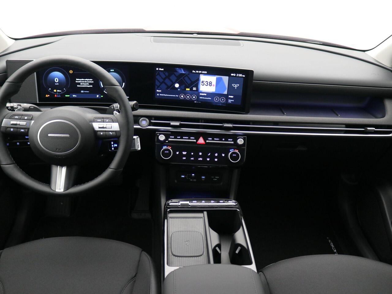 Hyundai TUCSON 1.6 T-GDI PHEV Comfort Smart / Adaptieve Cruise Control / Navigatie / 19" LMV / Stoelverwarming voor / Stuurwielverwarming / Automatische Achterklep / Parkeersensoren voor & Achter /