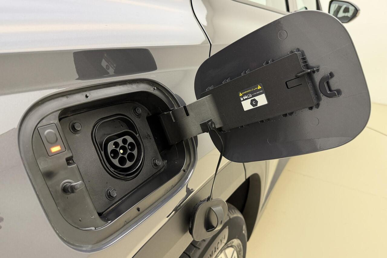 Hyundai TUCSON 1.6 T-GDI PHEV i-Motion 250 PK Automaat | NIEUW! | Navigatie | Climate control | Stoel & Stuurverwarming | Lichtmetalen velgen | Keyless