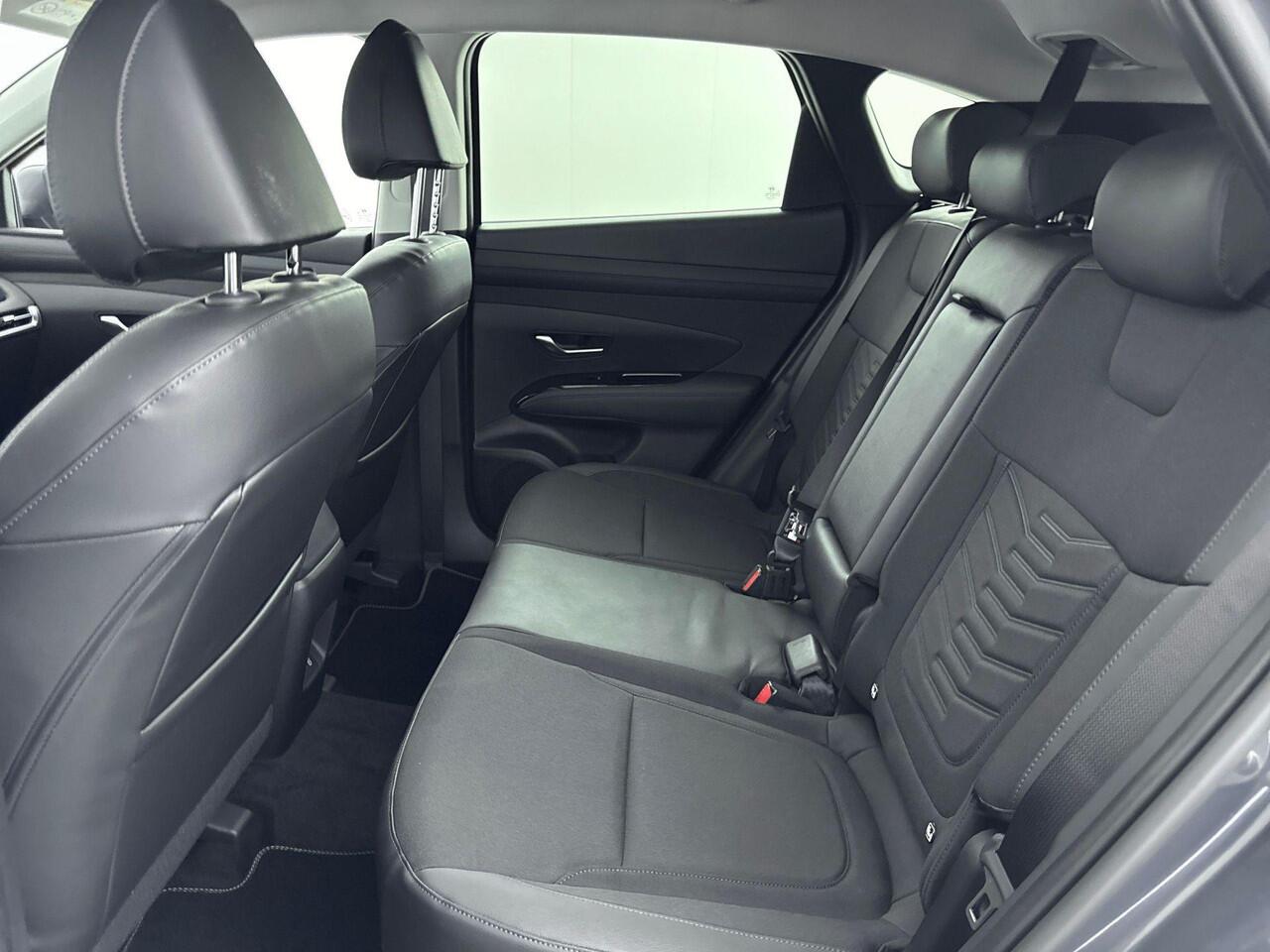 Hyundai TUCSON 1.6 T-GDI HEV Comfort Smart | BTW auto | Stoel + stuurverwarming | El. bed. achterklep | Krell Audio