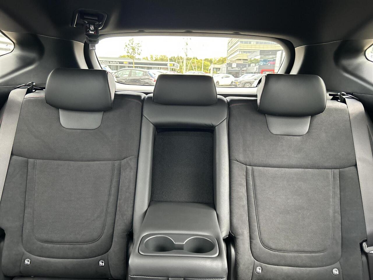 Hyundai TUCSON 1.6 T-GDI PHEV N Line Business | Trekhaak afneembaar| All Season banden | Climate Control | Stoelverwarming | Achteruitrijcamera | Cruise Control | Apple-Carplay en Android Auto | Navigatie |