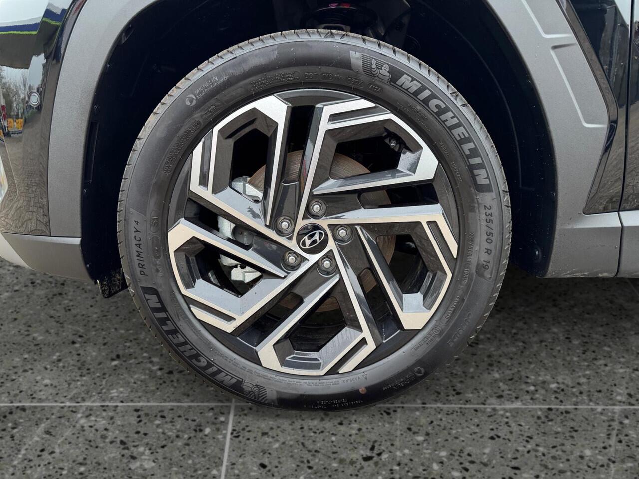 Hyundai TUCSON 1.6 T-GDI HEV Premium | ¤3025 Korting | Blind-Spot View | Parkeersensoren | Stoelverwarming | 360 Camera |