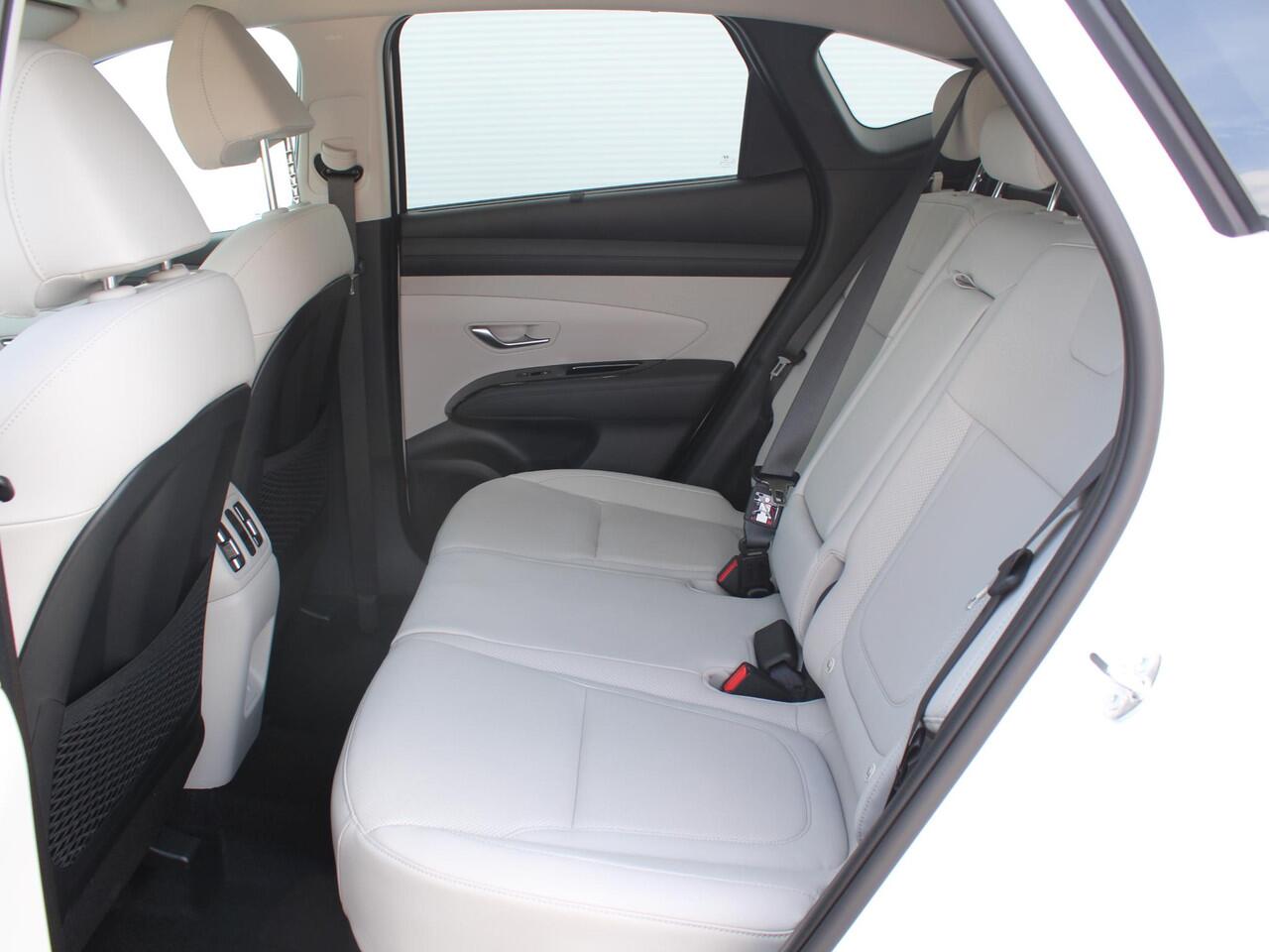 Hyundai TUCSON 1.6 T-GDI HEV Premium / ¤4500,- Voordeel Op Nieuwprijs / Rijklaarprijs / Direct Leverbaar