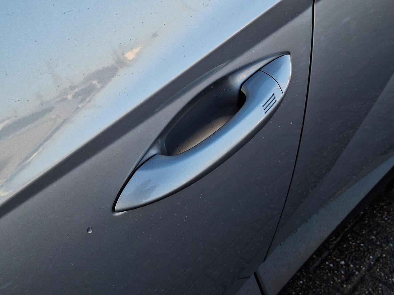 Hyundai TUCSON 1.6 T-GDI PHEV Premium | Uit voorraad leverbaar! | Stoel en stuurverwarming | 360 graden camera | elektrische achterklep | Elektrisch verstelbare bestuurderstoel incl. geheugen | 2e zitrij bankverwarming |