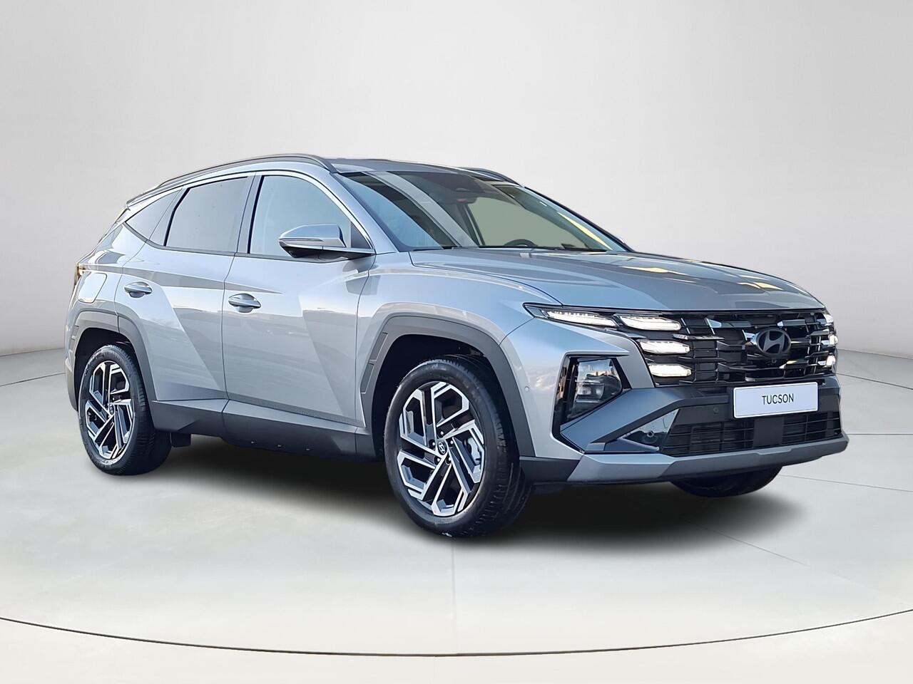 Hyundai TUCSON 1.6 T-GDI PHEV Premium | Uit voorraad leverbaar! | Stoel en stuurverwarming | 360 graden camera | elektrische achterklep | Elektrisch verstelbare bestuurderstoel incl. geheugen | 2e zitrij bankverwarming |