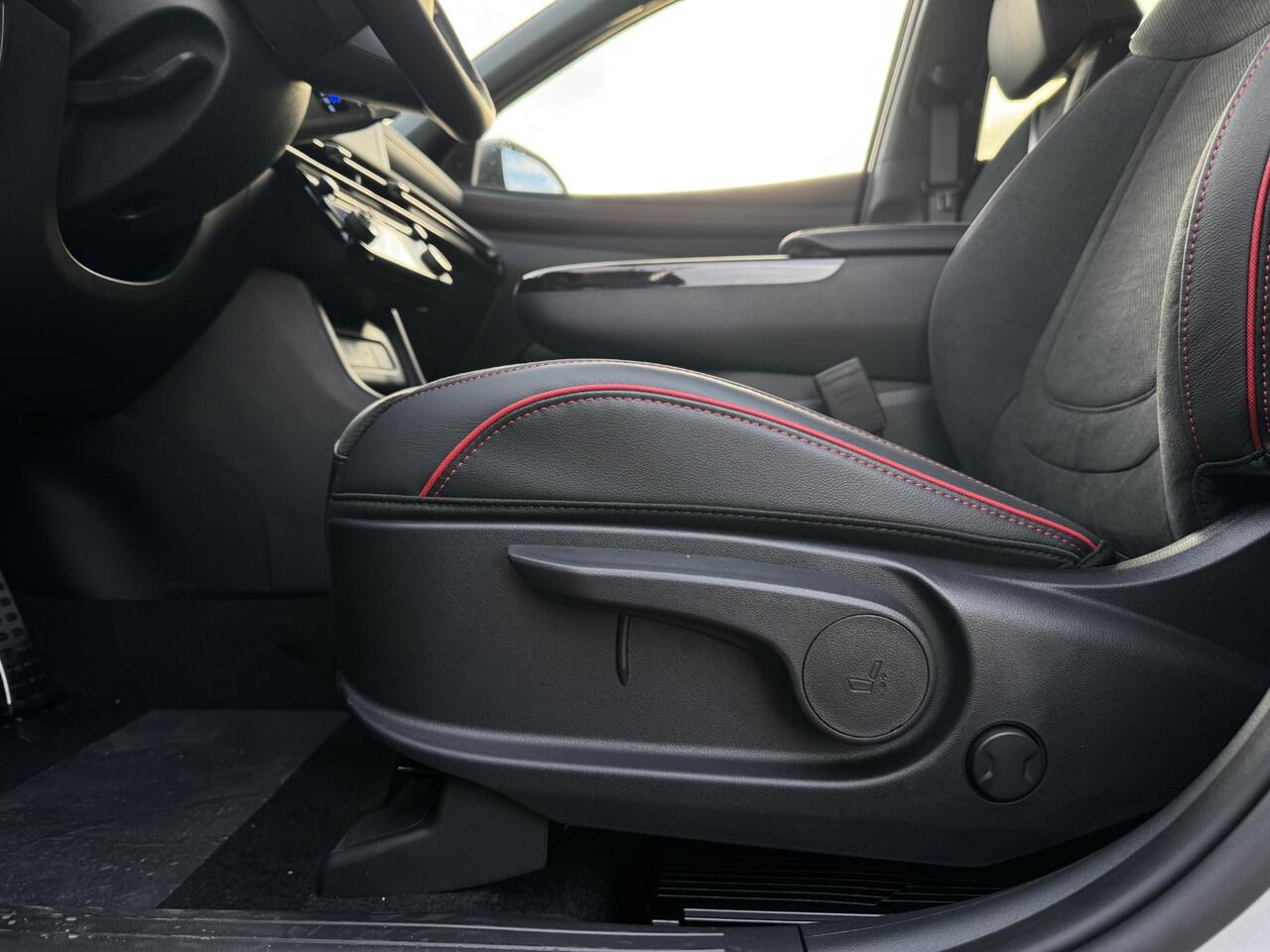 Hyundai TUCSON 1.6 T-GDI PHEV N Line Business | Uit voorraad leverbaar | Apple CarPlay/android auto | Stoel en stuurverwarming | Parkeersensoren voor en achter | Dodehoekdetectie | Keyless entry en start |