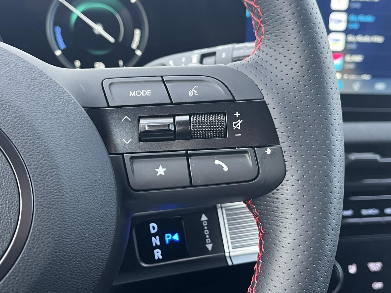 Hyundai TUCSON 1.6 T-GDI PHEV N Line Sky / Business edition / Schuif/kantel-dak / Stoel- en stuurwielverwarming /