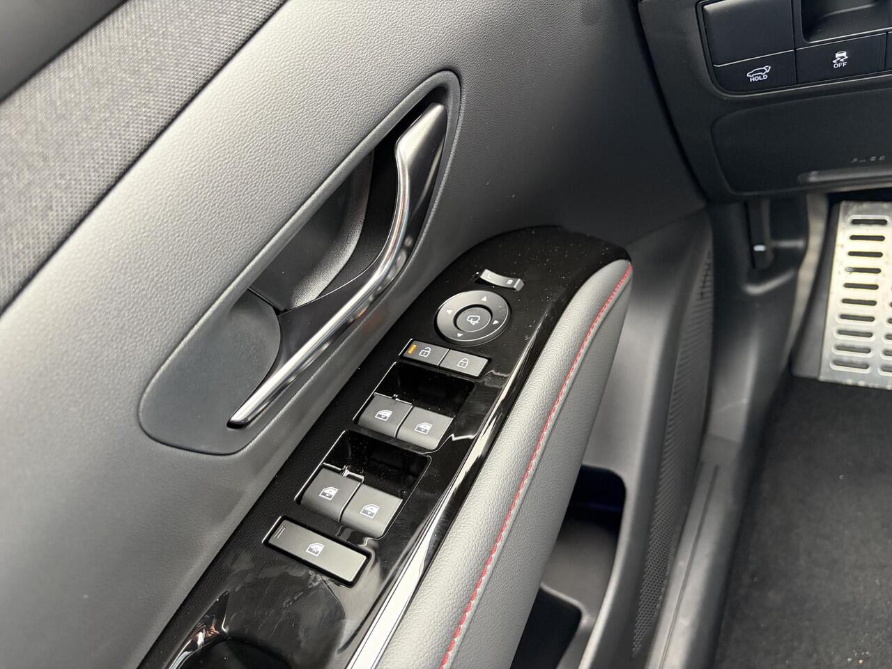 Hyundai TUCSON 1.6 T-GDI PHEV N Line Sky ** Nu met gratis Trekhaak of All-season banden + ¤ 2.500 Voordeel ** Nieuw uit voorraad leverbaar **