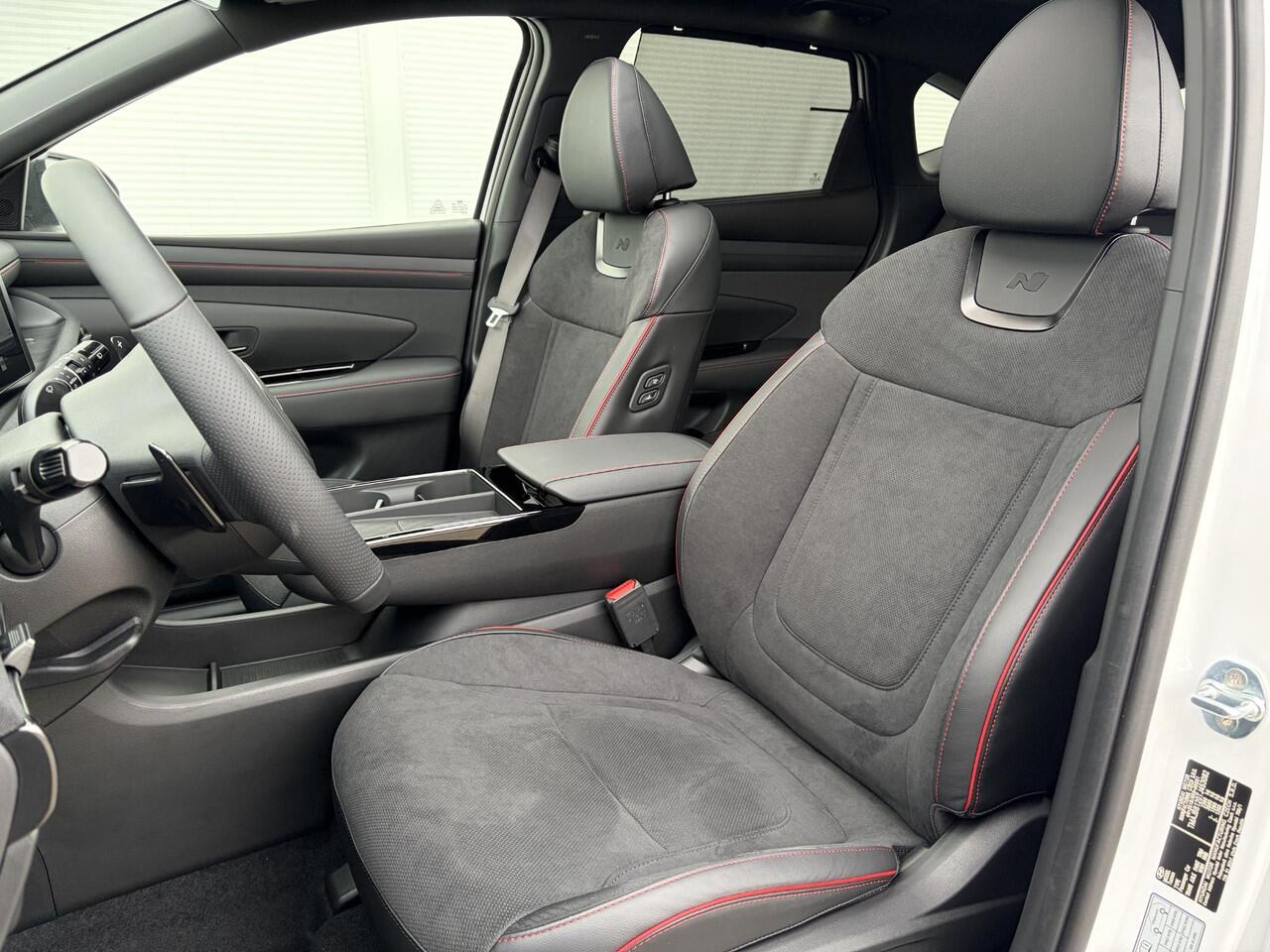 Hyundai TUCSON 1.6 T-GDI PHEV N Line Sky ** Nu met gratis Trekhaak of All-season banden + ¤ 2.500 Voordeel ** Nieuw uit voorraad leverbaar **