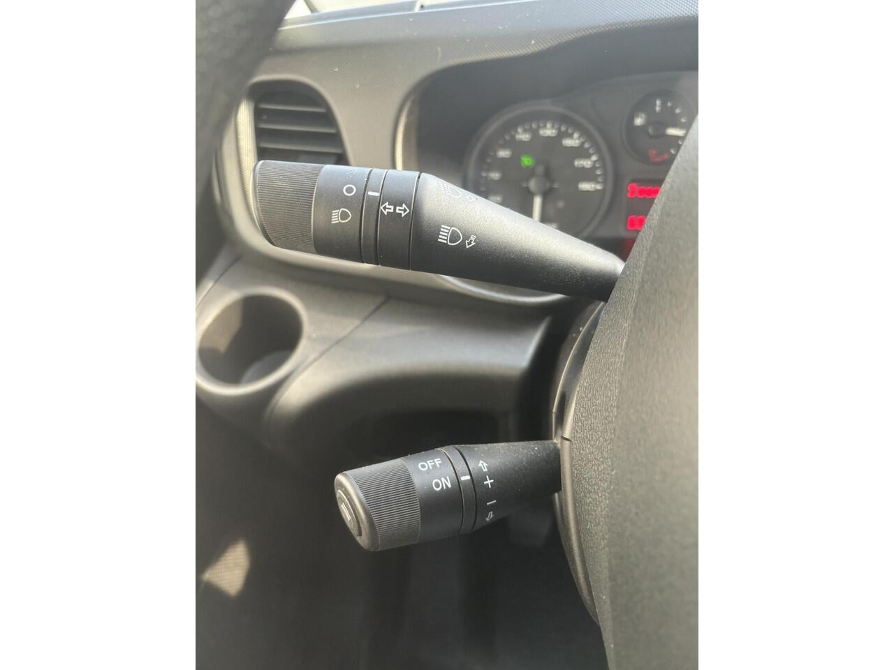 Iveco DAILY 35C18 3.0 410*LAADBAK*CRUISE*A/C*3500KG*