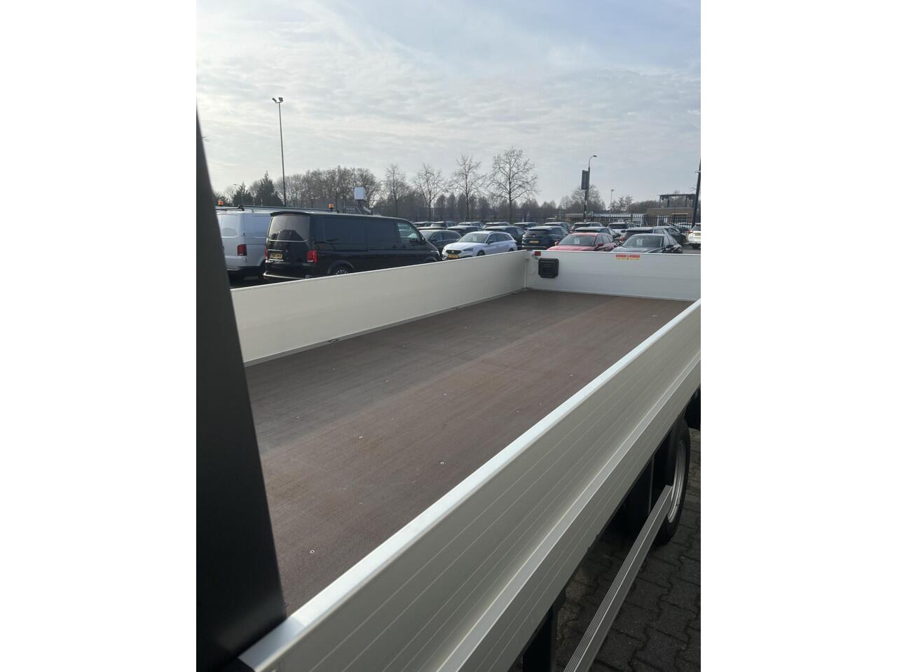 Iveco DAILY 35C18 3.0 410*LAADBAK*CRUISE*A/C*3500KG*