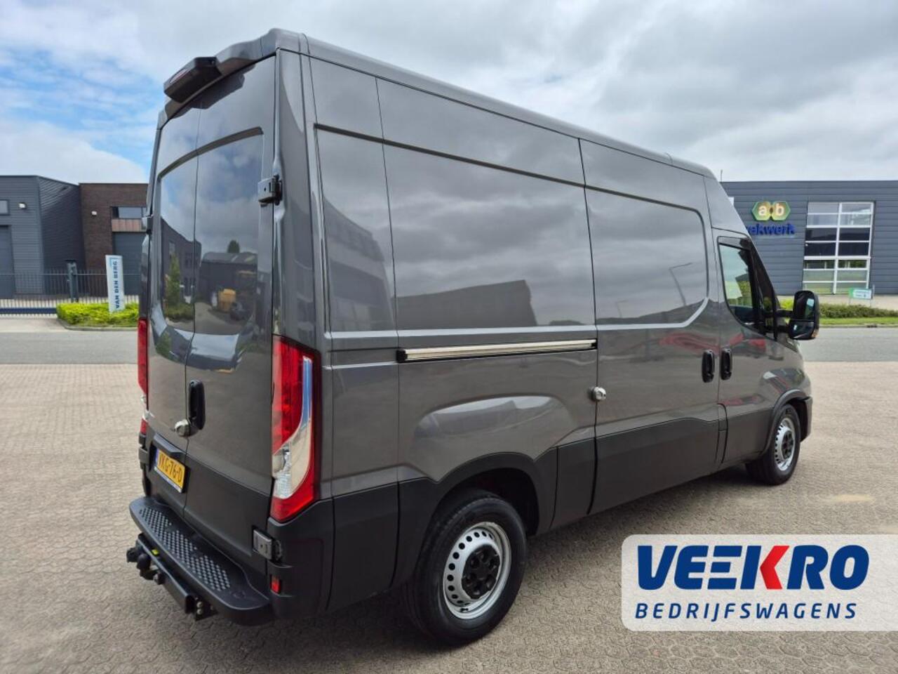 Iveco DAILY 3500Kg, 160PK automaat. 3500 KG trekgewicht, BPM VRIJ!!!!