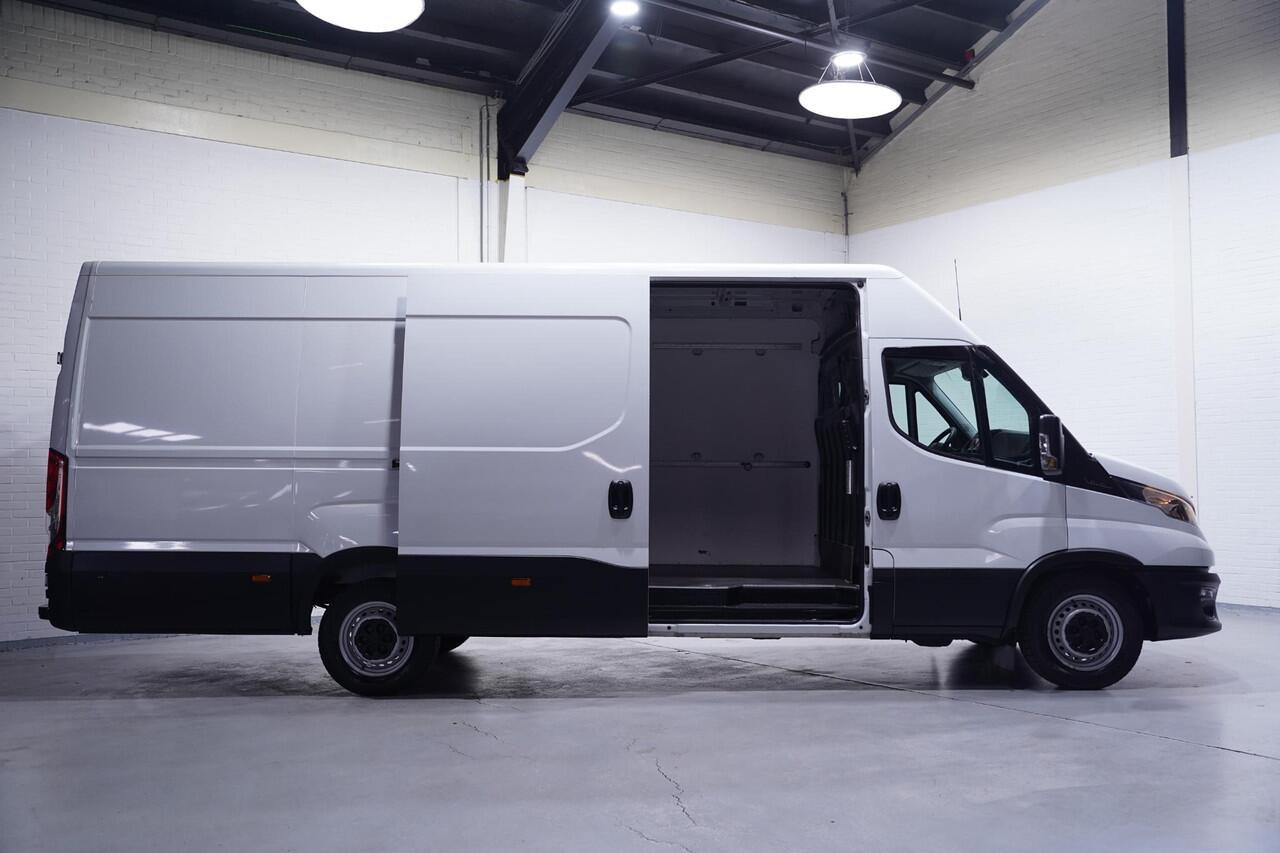 Iveco DAILY 35S16 160 pk L4H2 Jumbo XXL Airco ECC Laadruimte Pakket, PDC achter, 3-Zits