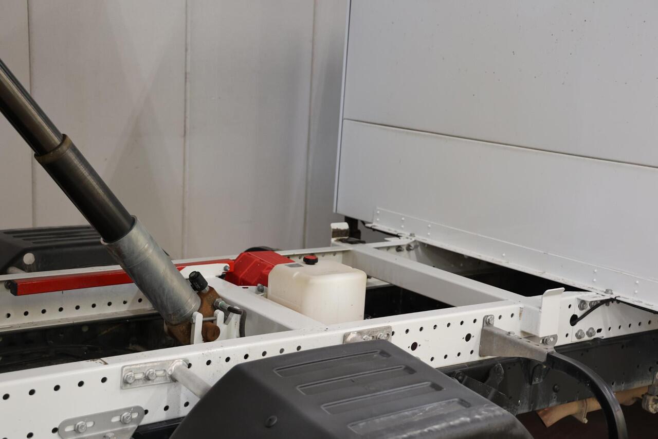 Iveco DAILY 35C16 3.0 160PK KIPPER DUBBEL CABINE 3500KG