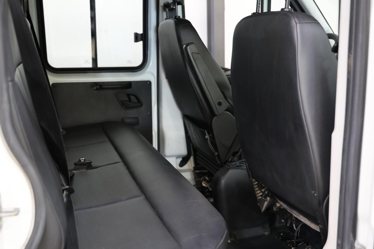 Iveco DAILY 35C16 3.0 160PK KIPPER DUBBEL CABINE 3500KG