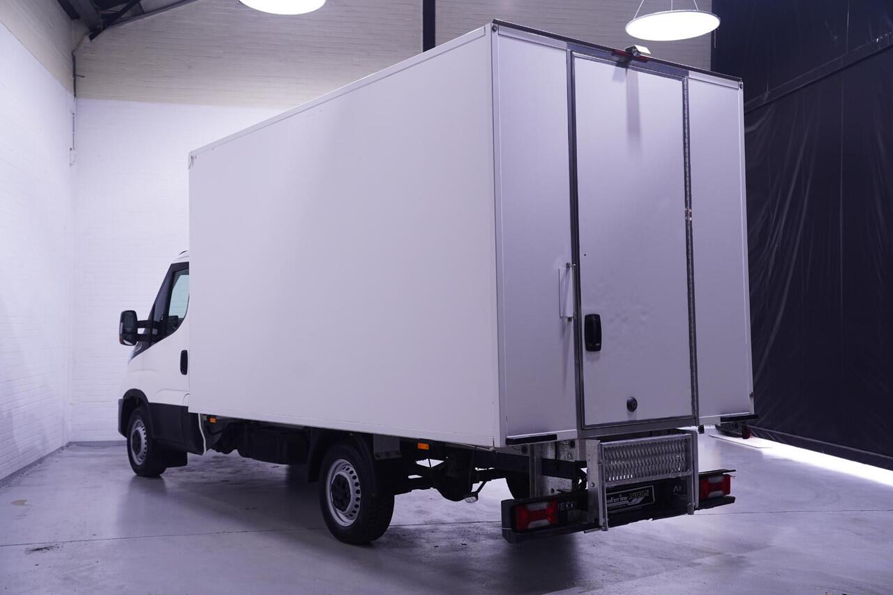 Iveco DAILY 35S14 140 pk Aut. Koel-vries Bakwagen Automaat Airco, Apple Carplay, LxBxH 400x206x210 cm, 2-Zits