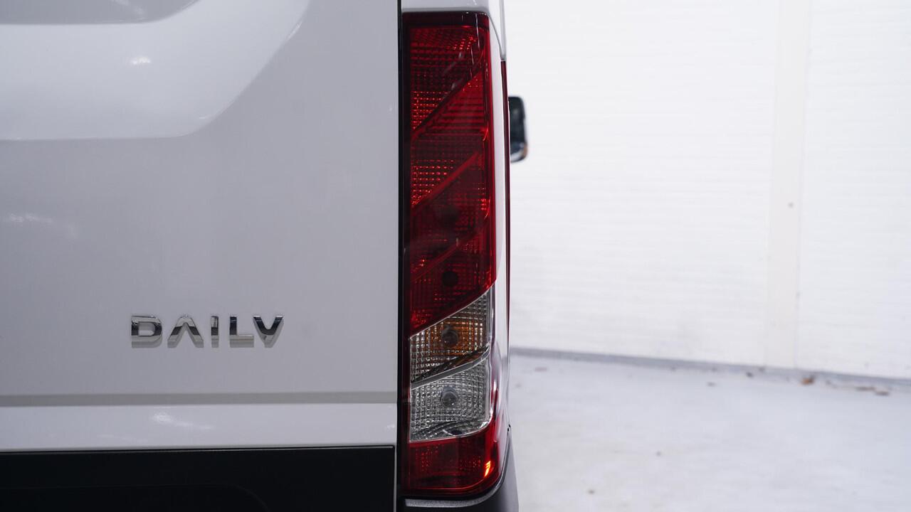 Iveco DAILY 35S16 160 pk L2H2 Airco ECC, Laadruimte Pakket Audio met DAB+, PDC achter, 3-Zits