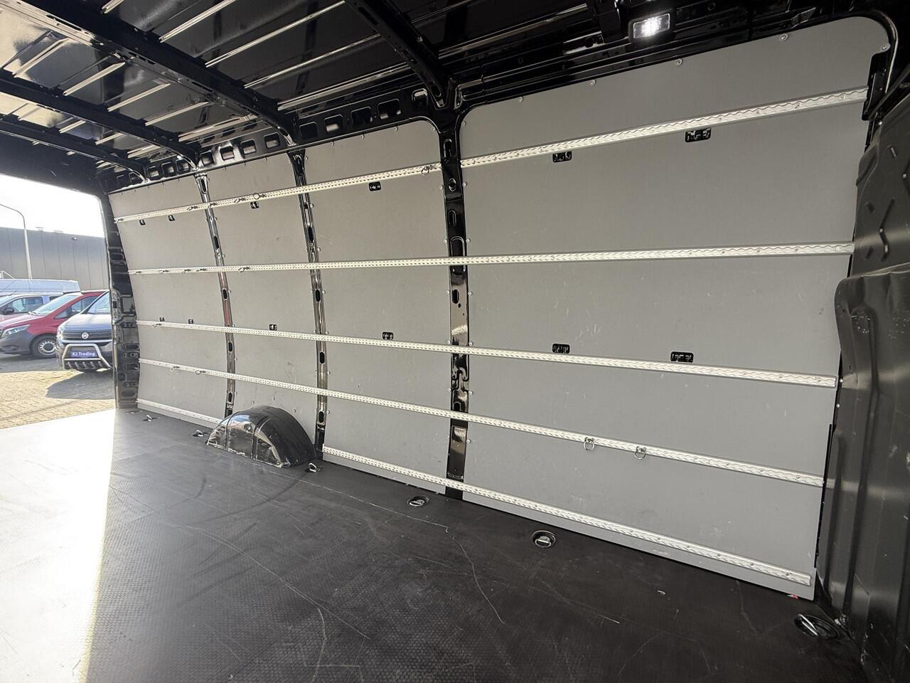 Iveco DAILY 35S18HV 3.0 410L H2 AIR-PRO Automaat Apple Carplay Camera Full option