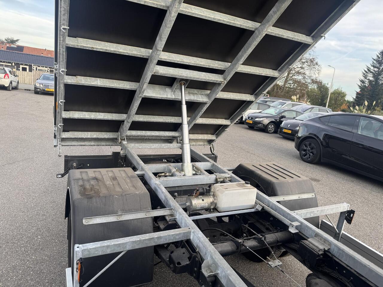 Iveco DAILY 35C18H 3.0 410 BPM VRIJ /LAADBAK 7500KG/ AUTOMAAT/