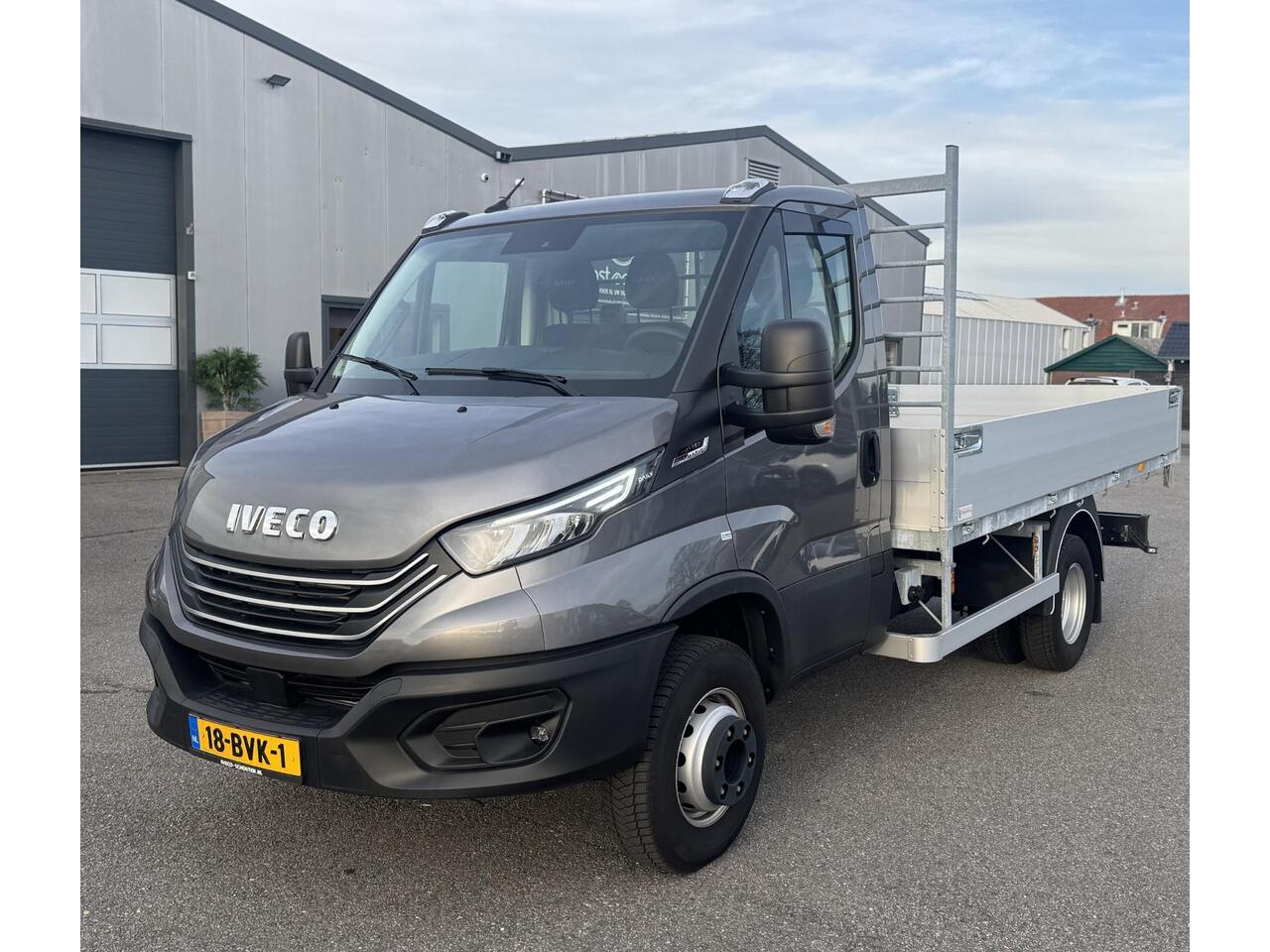 Iveco DAILY 35C18H 3.0 410 BPM VRIJ /LAADBAK 7500KG/ AUTOMAAT/