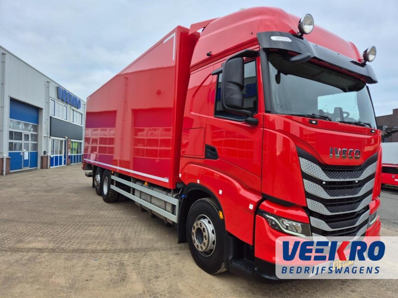 Iveco S-way AS260SY/PS
