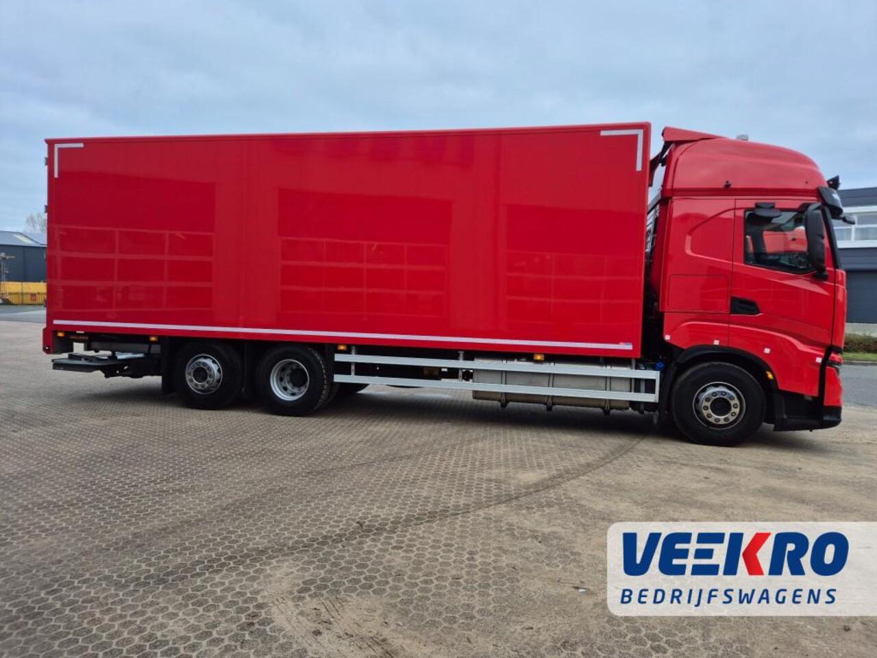 Iveco S-way AS260SY/PS