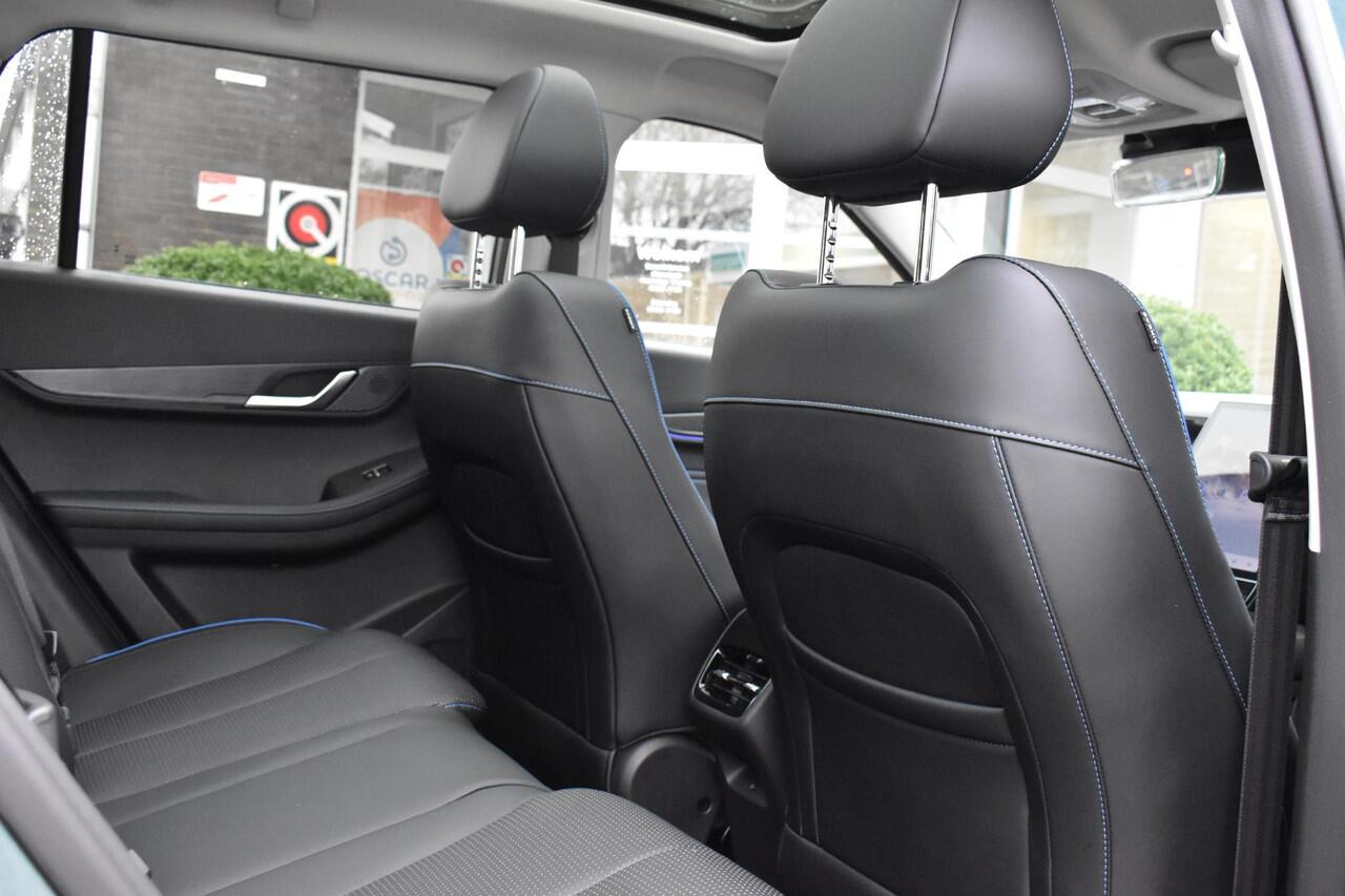 Jaecoo 5 Exclusive 61 kWh | BIJTELLINGSVOORDEEL | STOEL/STUURVERWARMING | STOELVENTILATIE | 360 CAMERA | PANORAMADAK | ELEKTRISCHE ACHTERKLEP | CARPLAY/ANDROID AUTO