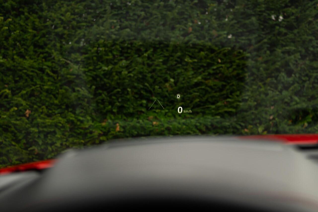 Jaguar E-Pace 2.0 P250 AWD First Edition R | Meridian | HUD | ACC | 360gr | 20"