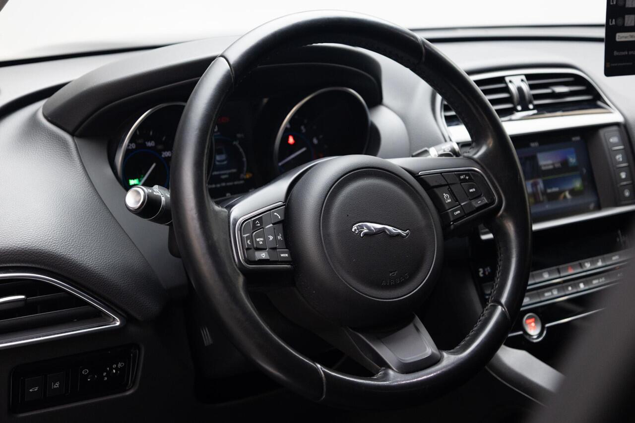 Jaguar F-PACE 2.0 Pure AWD 25t