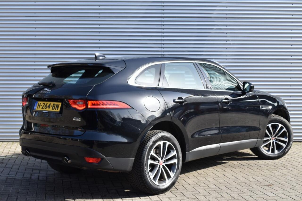 Jaguar F-PACE 2.0T AWD PRESTIGE / LEDER + STOEL VERW. / P.CAM / ALL SEASON
