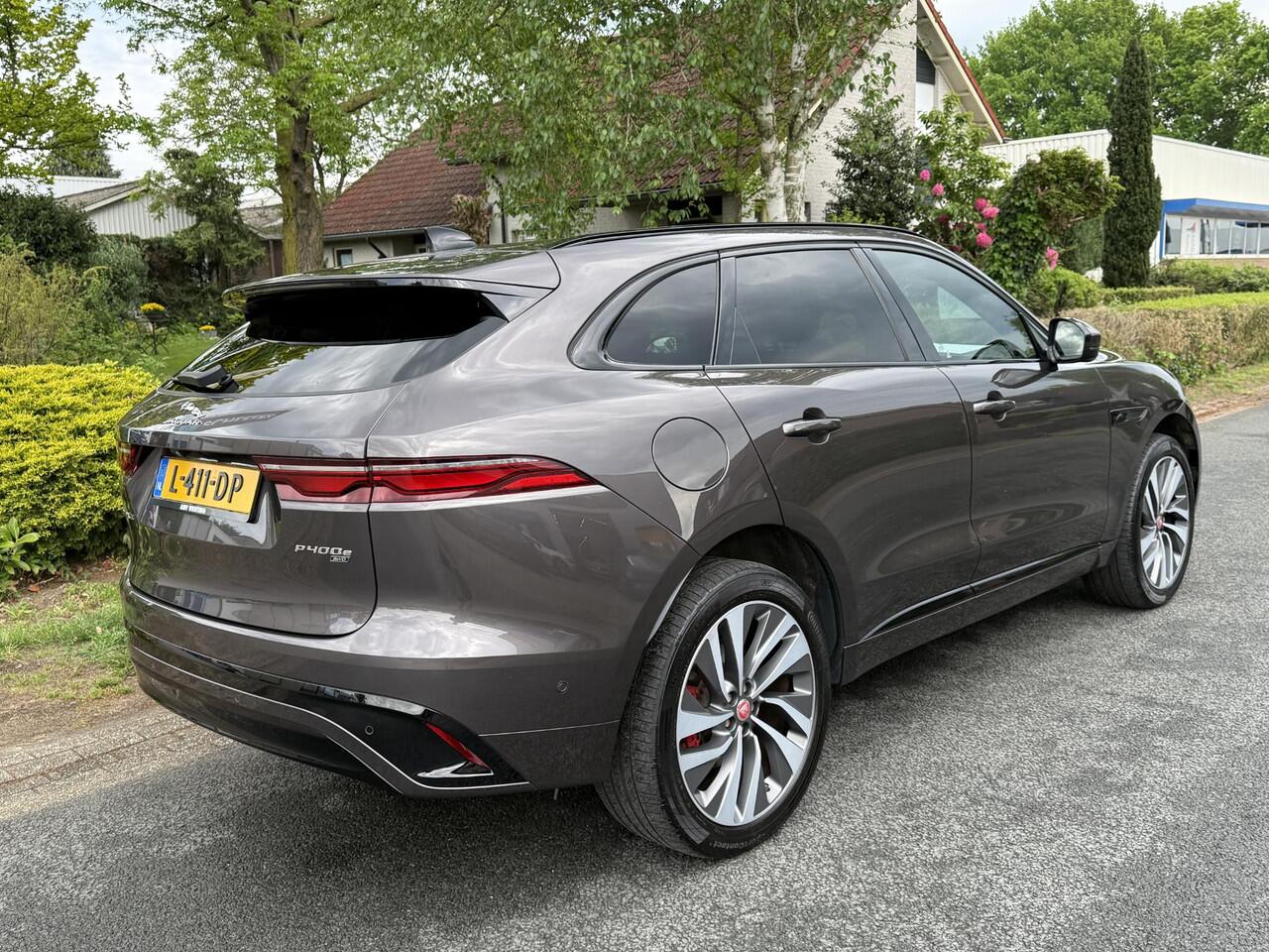 Jaguar F-PACE 2.0 P400e PHEV HSE R-Dynamic PanooMeridian