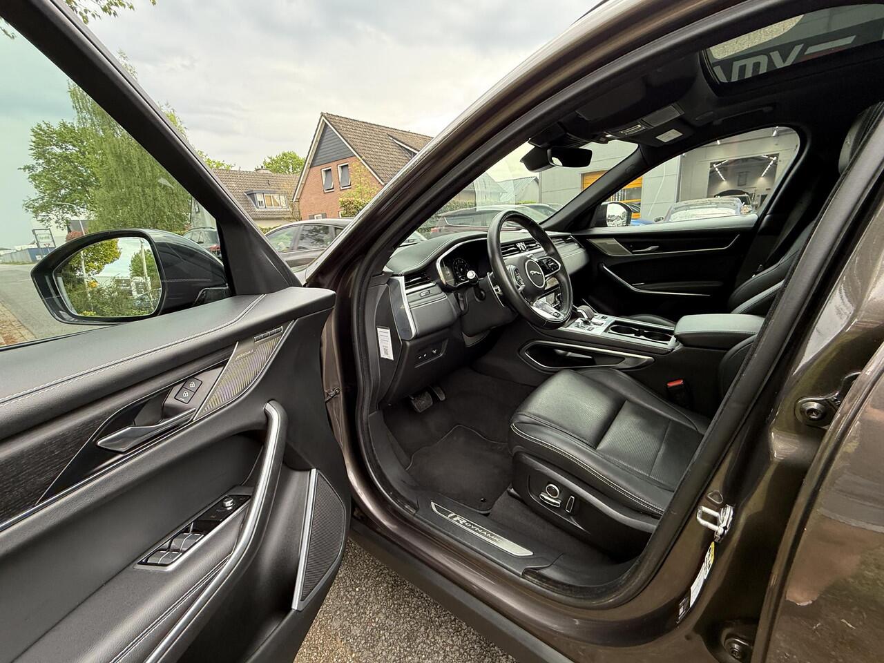 Jaguar F-PACE 2.0 P400e PHEV HSE R-Dynamic PanooMeridian