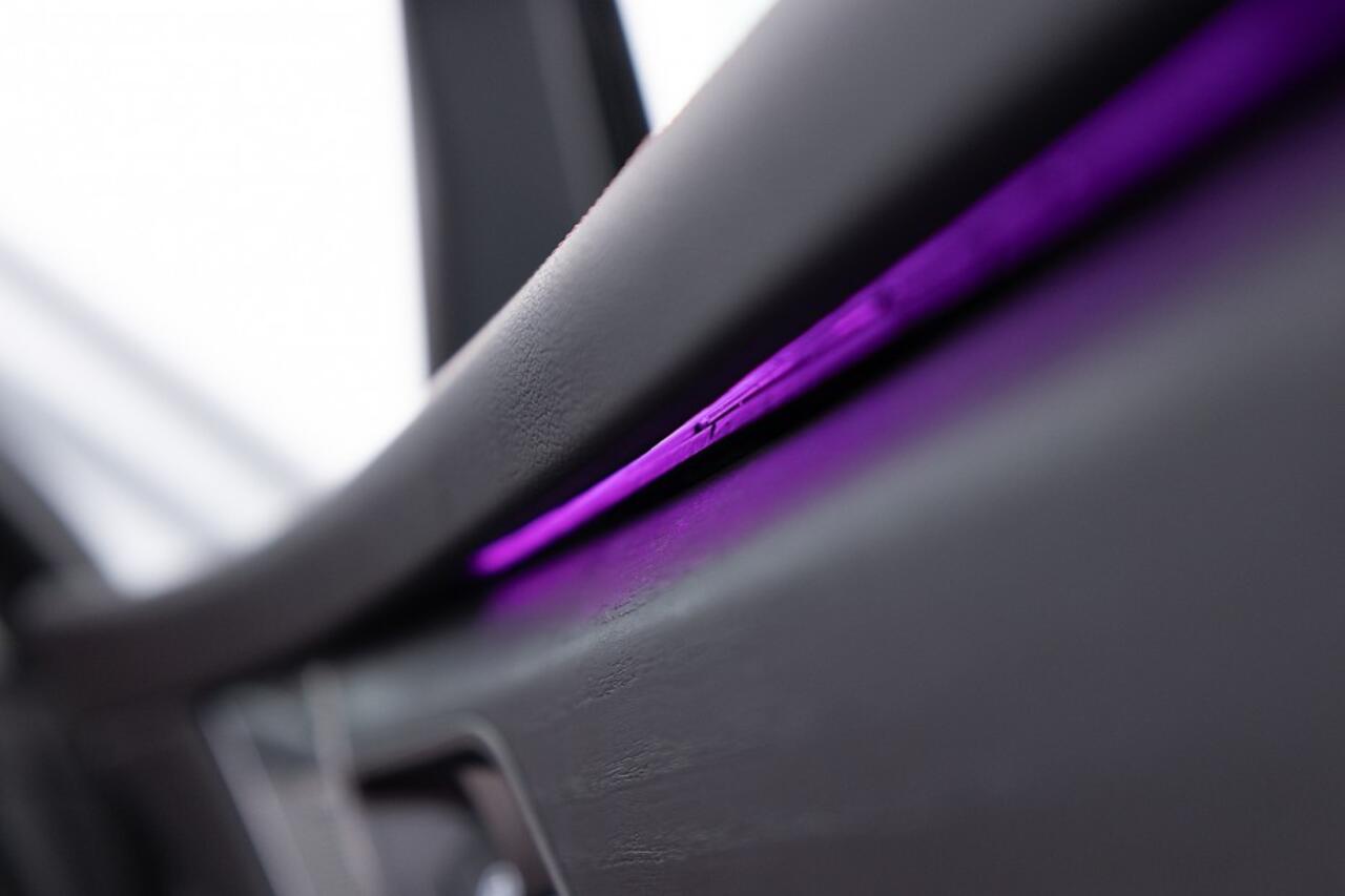 Jaguar F-PACE 2.0 P400e R-Dynamic SE AWD | PANORAMADAK | LEDER | PHEV