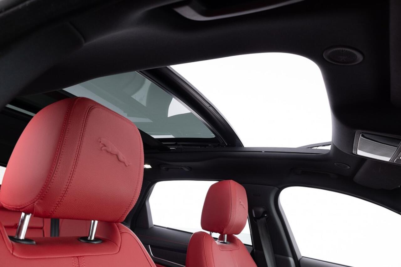 Jaguar F-PACE 2.0 P400e R-Dynamic SE AWD | PANORAMADAK | LEDER | PHEV