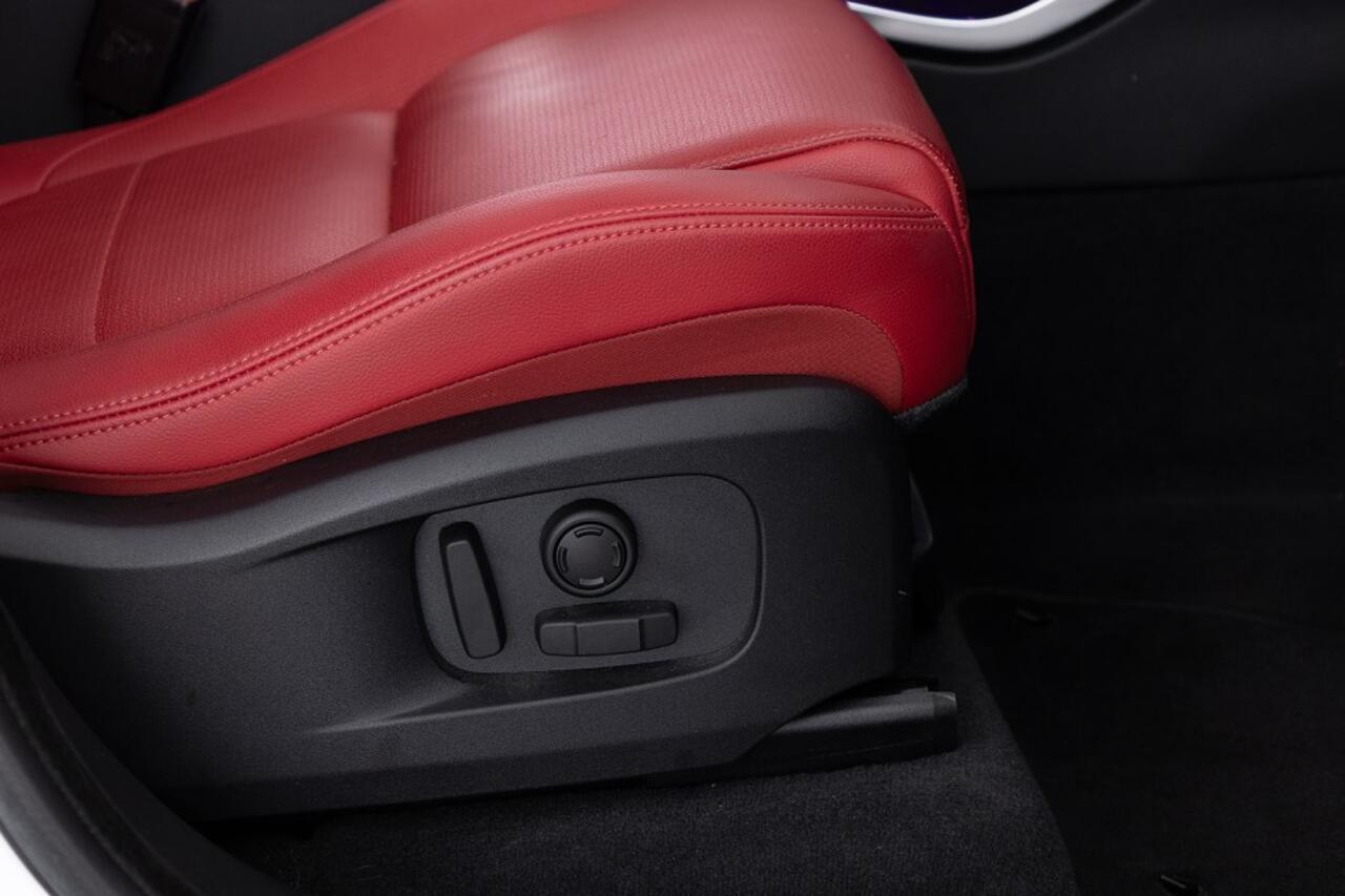 Jaguar F-PACE 2.0 P400e R-Dynamic SE AWD | PANORAMADAK | LEDER | PHEV