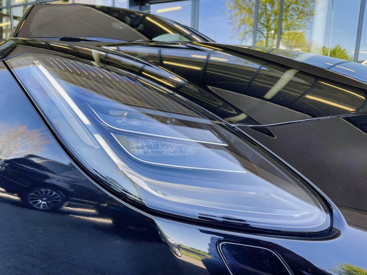 Jaguar F-TYPE P300 RWD R-Dynamic | Sportuitlaat | Alcantara interieur