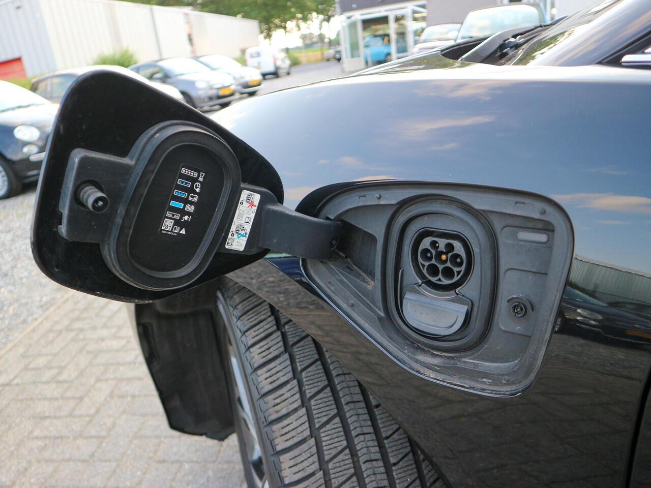 Jaguar i-Pace EV400 S 90 kWh Santorini Black | BTW Auto