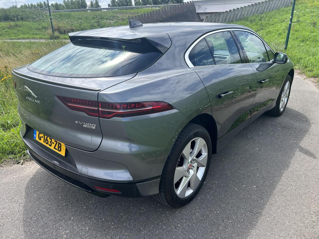 Jaguar i-Pace EV400 Business Edition SE 90 kWh 15600 ex btw
