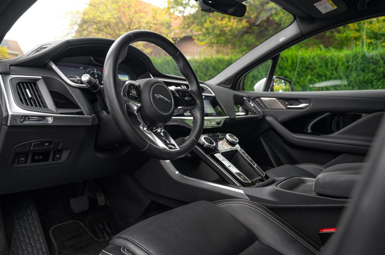 Jaguar i-Pace EV400 SE 90 kWh | ACC | HUD | Mederian | Pano