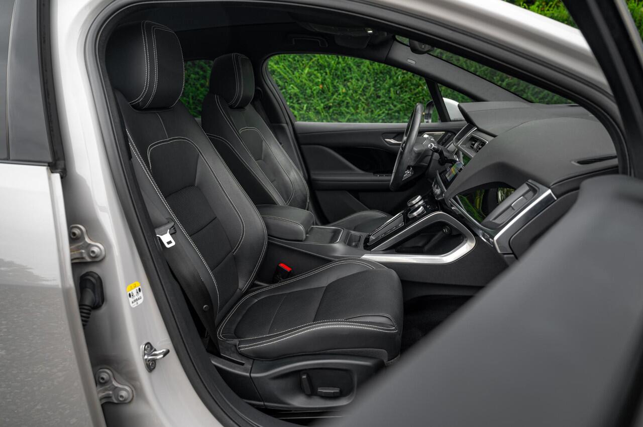 Jaguar i-Pace EV400 SE 90 kWh | ACC | HUD | Mederian | Pano