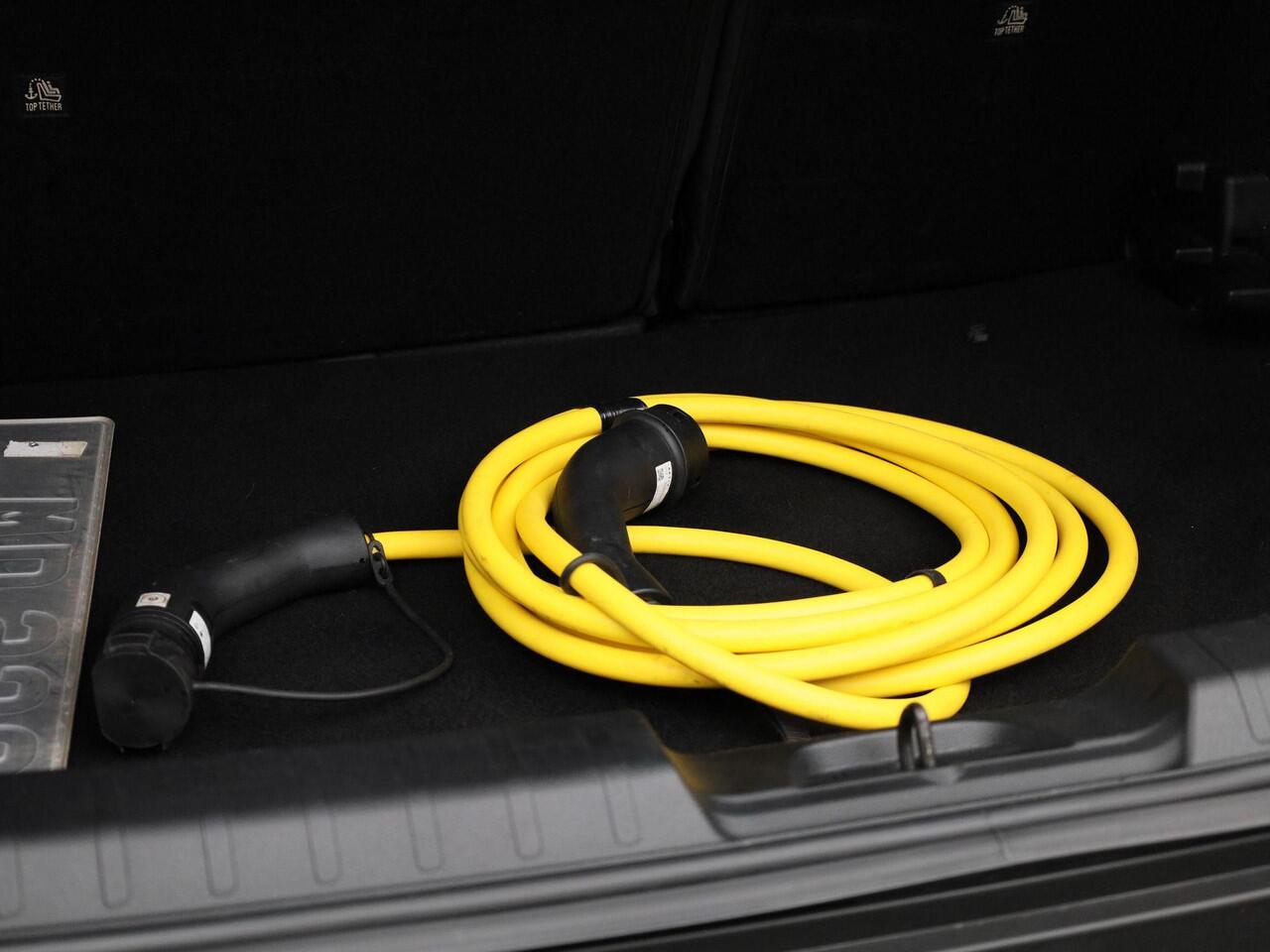 Jeep Avenger 54kWh 1st Edition 157PK | Navigatie | Achteruitrijcamera | Adaptieve Cruise Control | Apple CarPlay & Android Auto