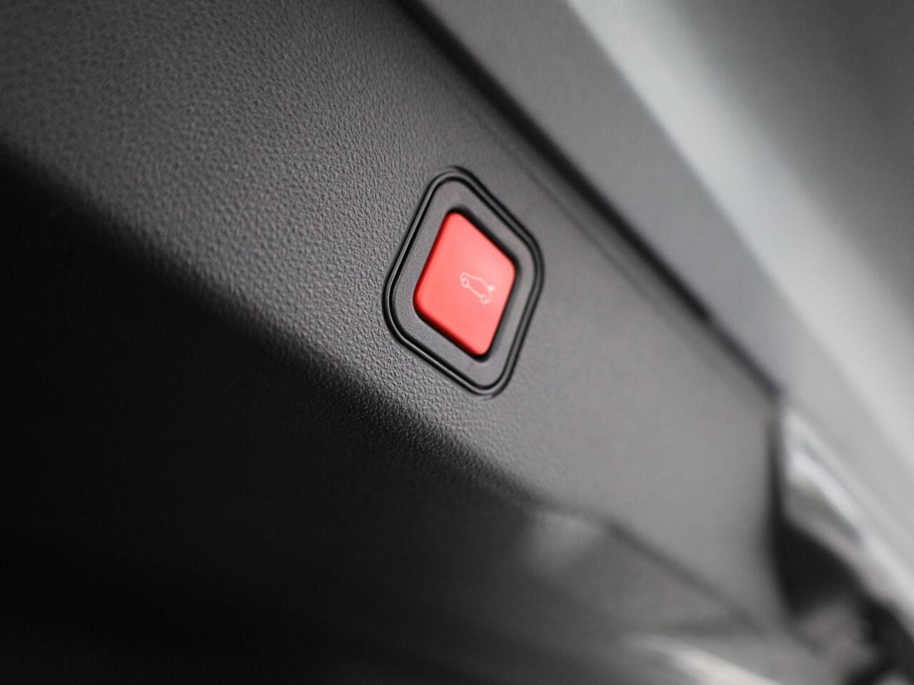 Jeep Avenger 54kWh 1st Edition 157PK | Navigatie | Achteruitrijcamera | Adaptieve Cruise Control | Apple CarPlay & Android Auto