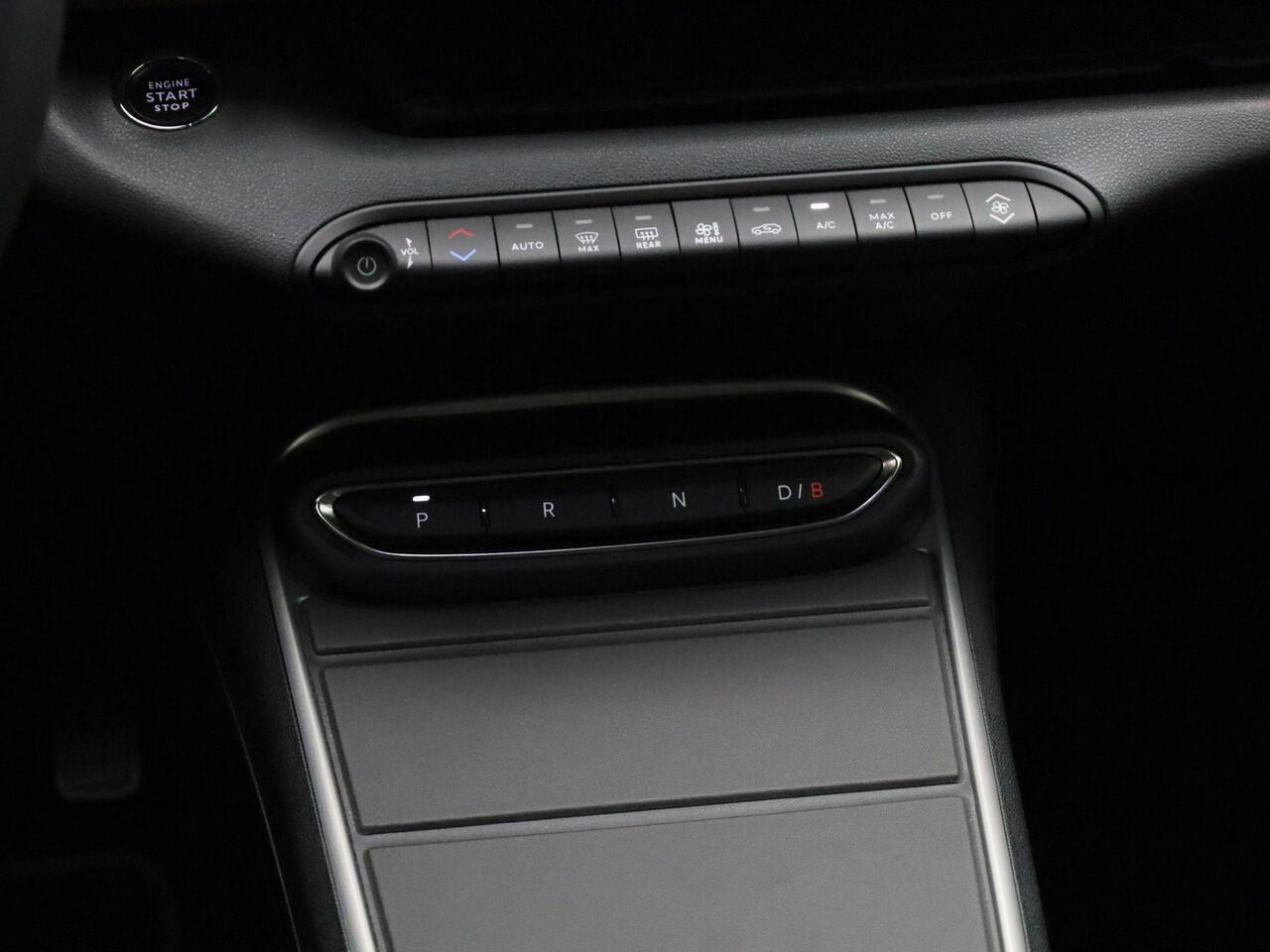 Jeep Avenger 54kWh 1st Edition 157PK | Navigatie | Achteruitrijcamera | Adaptieve Cruise Control | Apple CarPlay & Android Auto