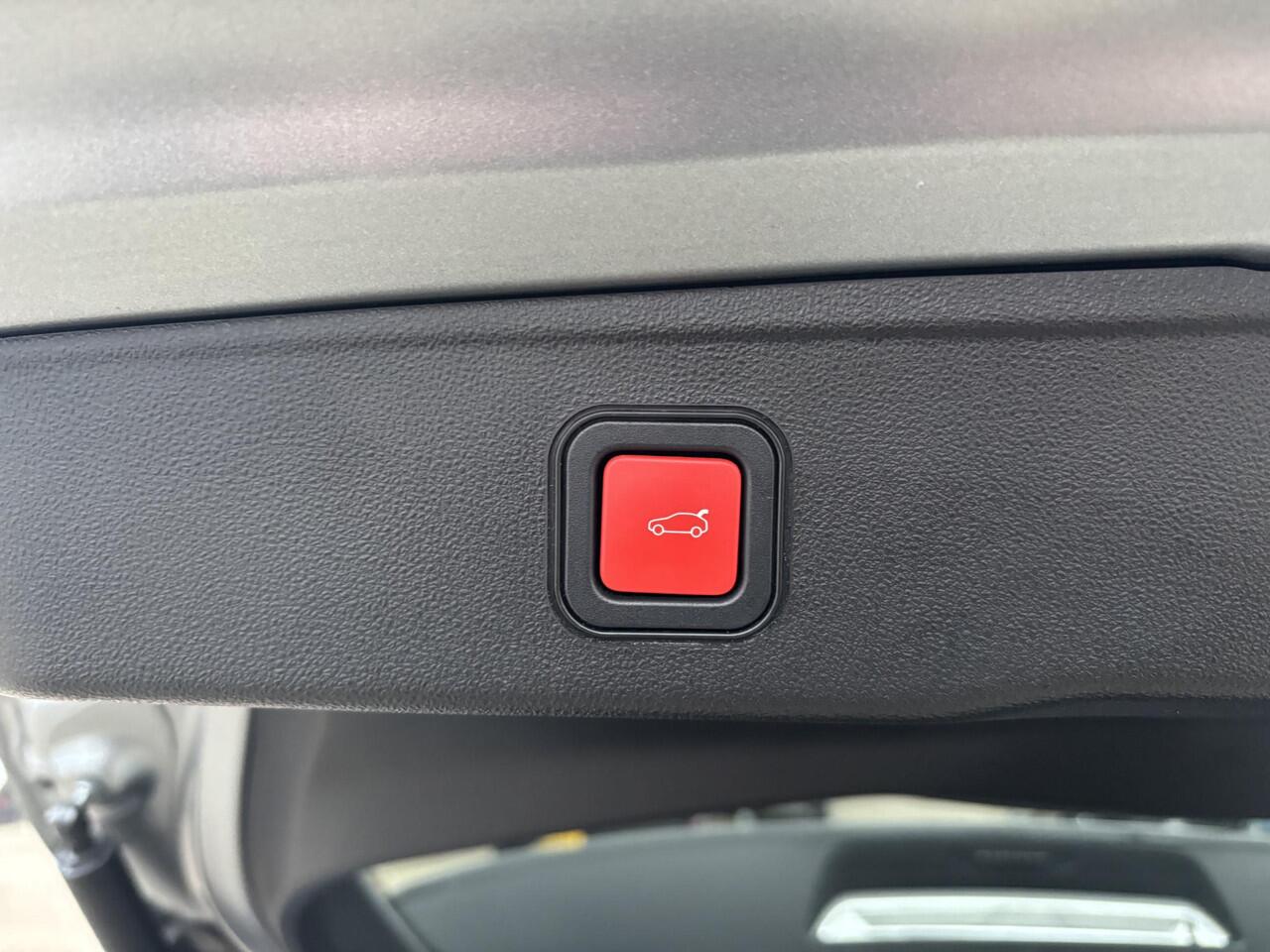 Jeep Avenger Summit 54 kWh 156pk Automaat | Adaptieve Cruise | Achteruitrijcamera | Elektrische Achterklep