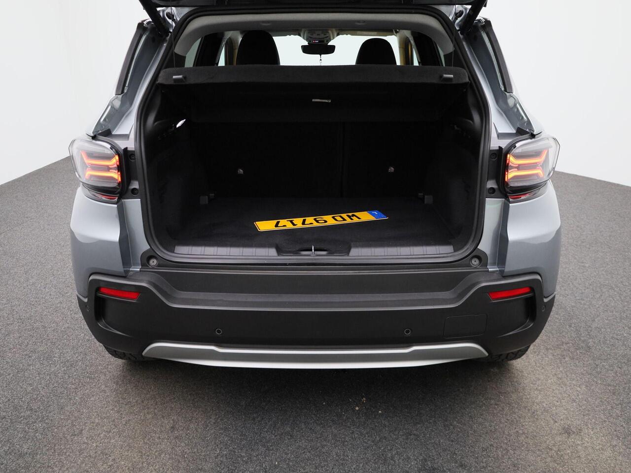 Jeep Avenger 54kWh 1st Edition | Navigatie | Achteruitrijcamera | Adaptieve Cruise Control | Apple CarPlay & Android Auto
